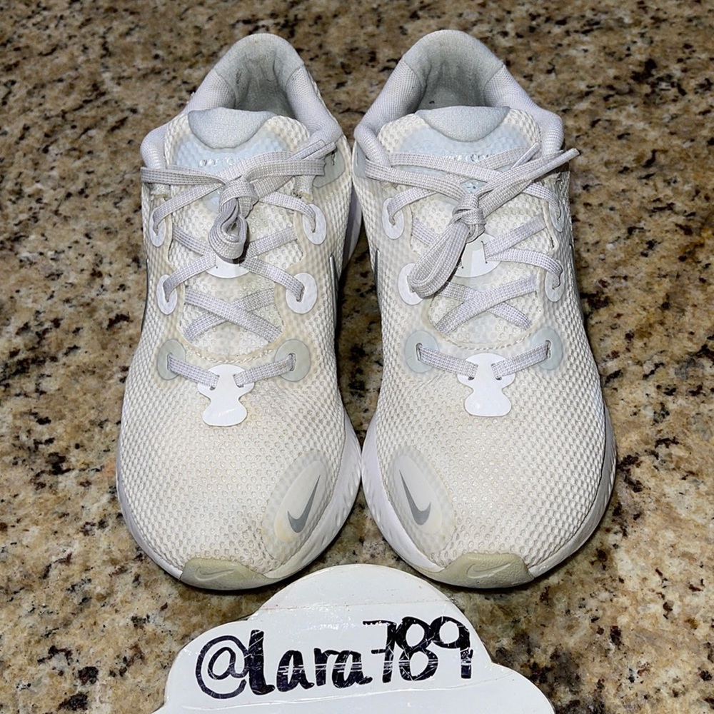 Nike Renew Run Pure Platinum